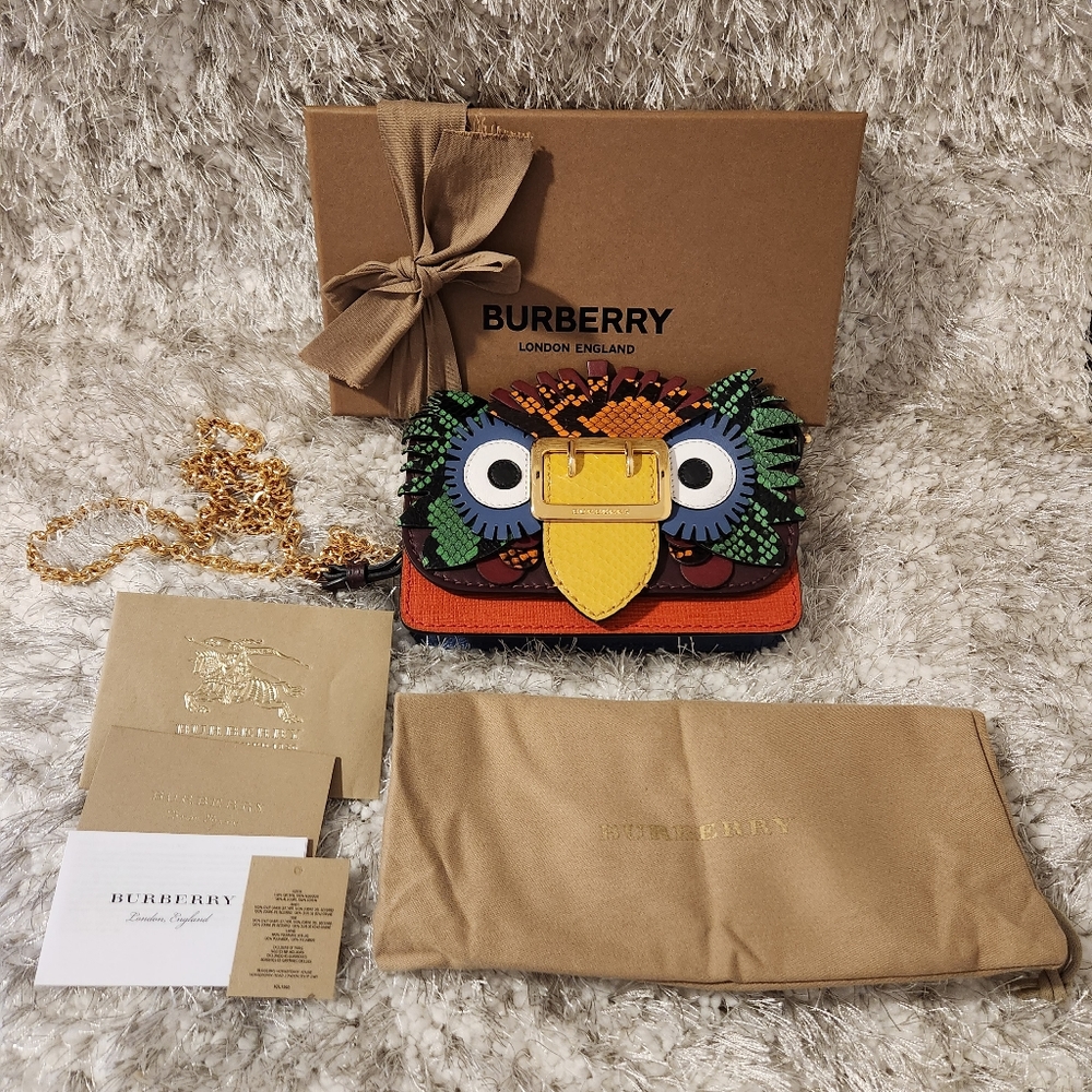 AUTHENTIC BURBERRY Mini Buckle Bag from the "Beasts Collection"